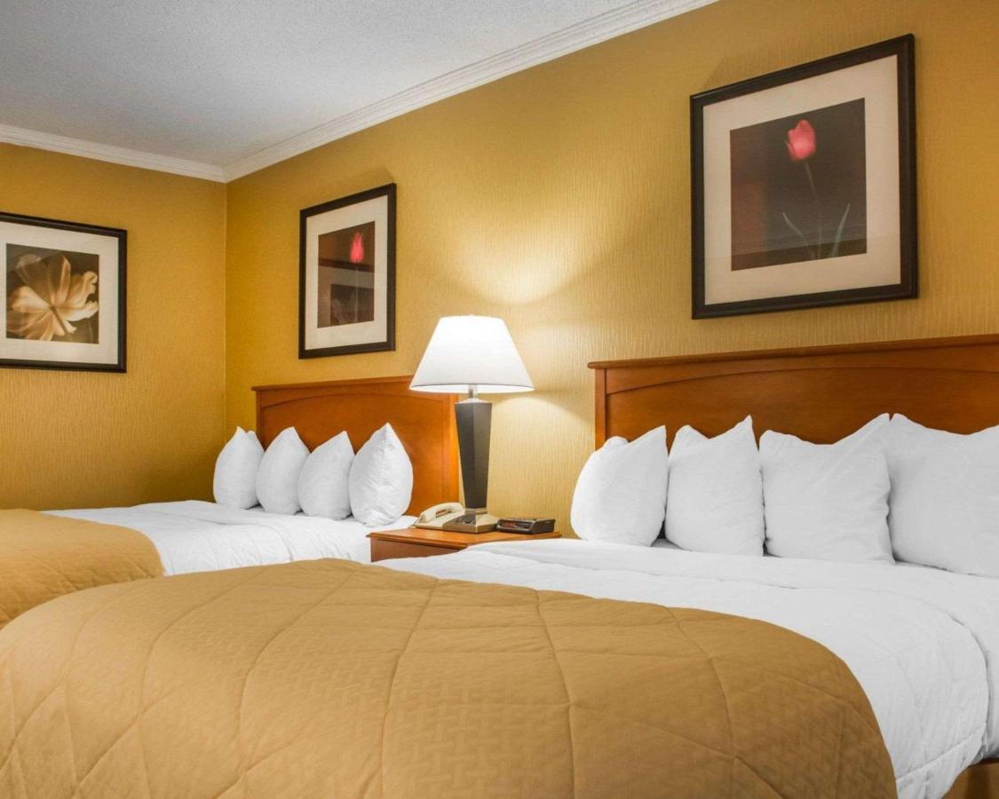 Clarion Hotel & Suites Riverfront Oswego Ngoại thất bức ảnh
