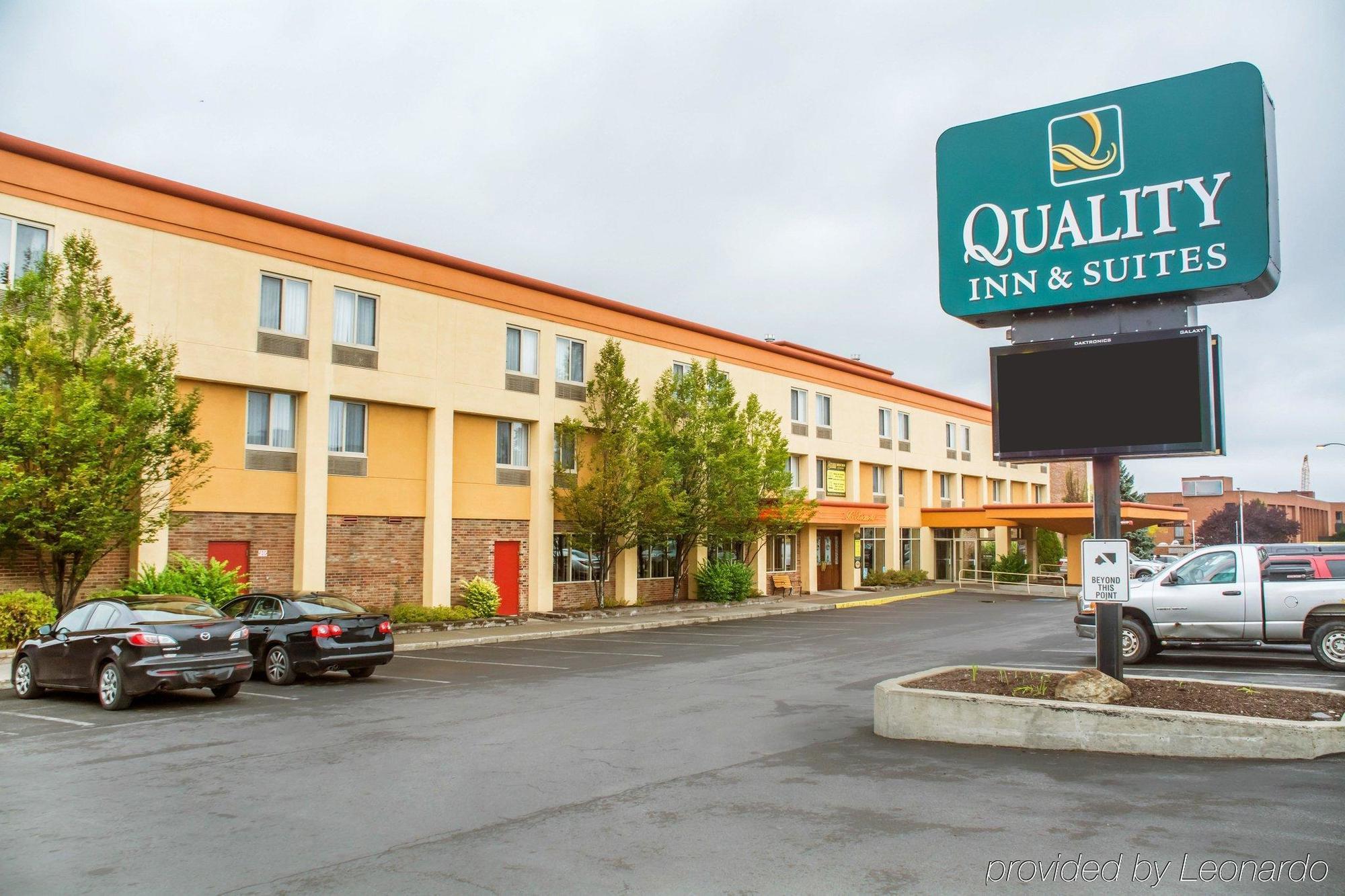 Clarion Hotel & Suites Riverfront Oswego Ngoại thất bức ảnh
