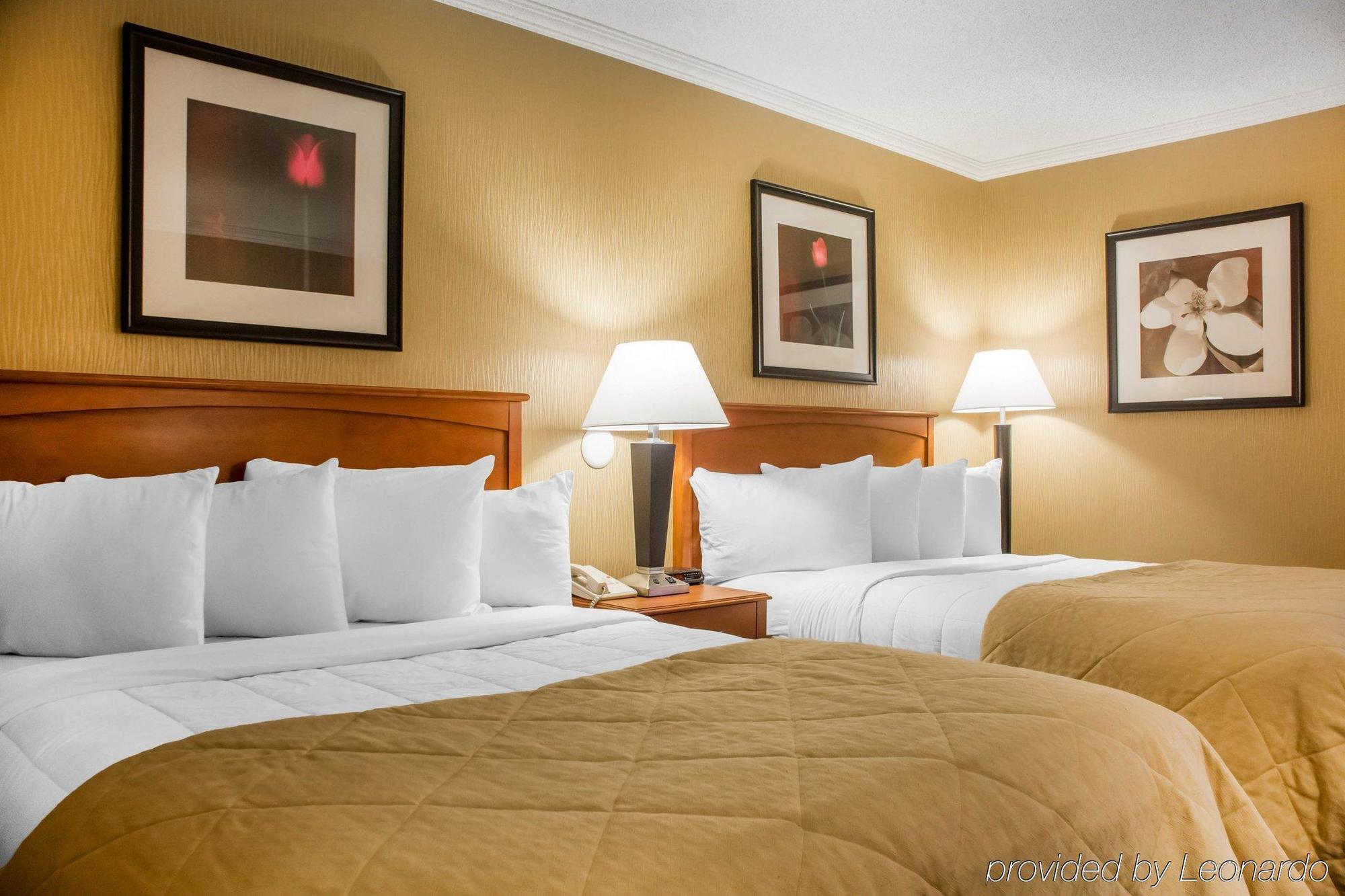 Clarion Hotel & Suites Riverfront Oswego Ngoại thất bức ảnh