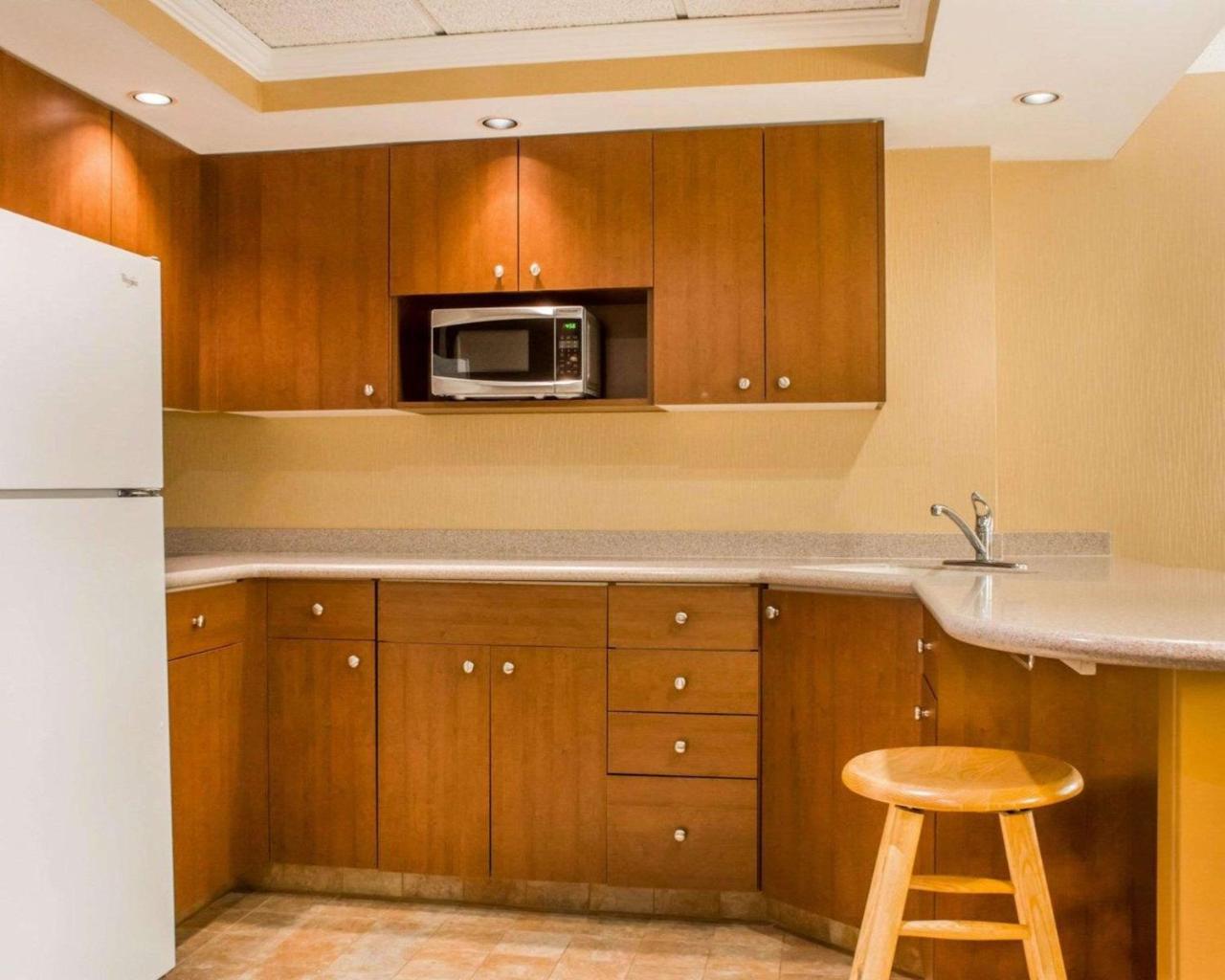 Clarion Hotel & Suites Riverfront Oswego Ngoại thất bức ảnh